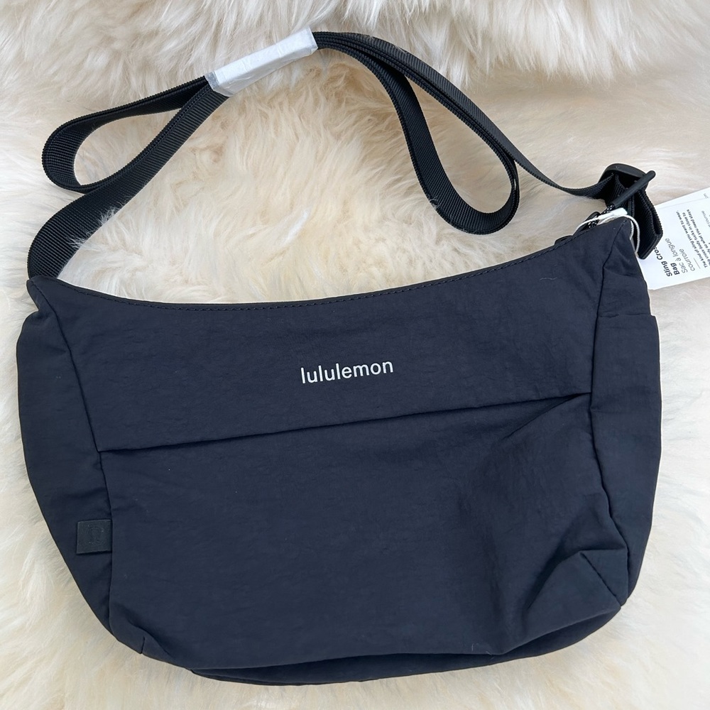 Lululemon Sling Crossbody Bag 2L/Black/NWT